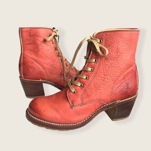 RARE Frye Sabrina 6G LaceUp Terracotta Combat Boot